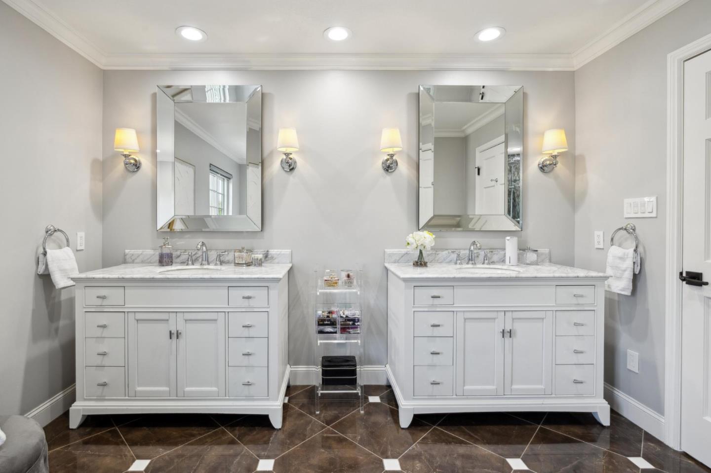 Detail Gallery Image 58 of 93 For 2180 Bayhill Ct, Half Moon Bay,  CA 94019 - 4 Beds | 3/1 Baths