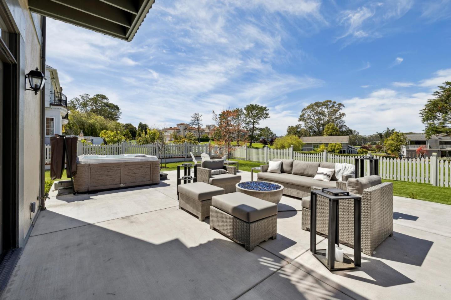 Detail Gallery Image 88 of 93 For 2180 Bayhill Ct, Half Moon Bay,  CA 94019 - 4 Beds | 3/1 Baths