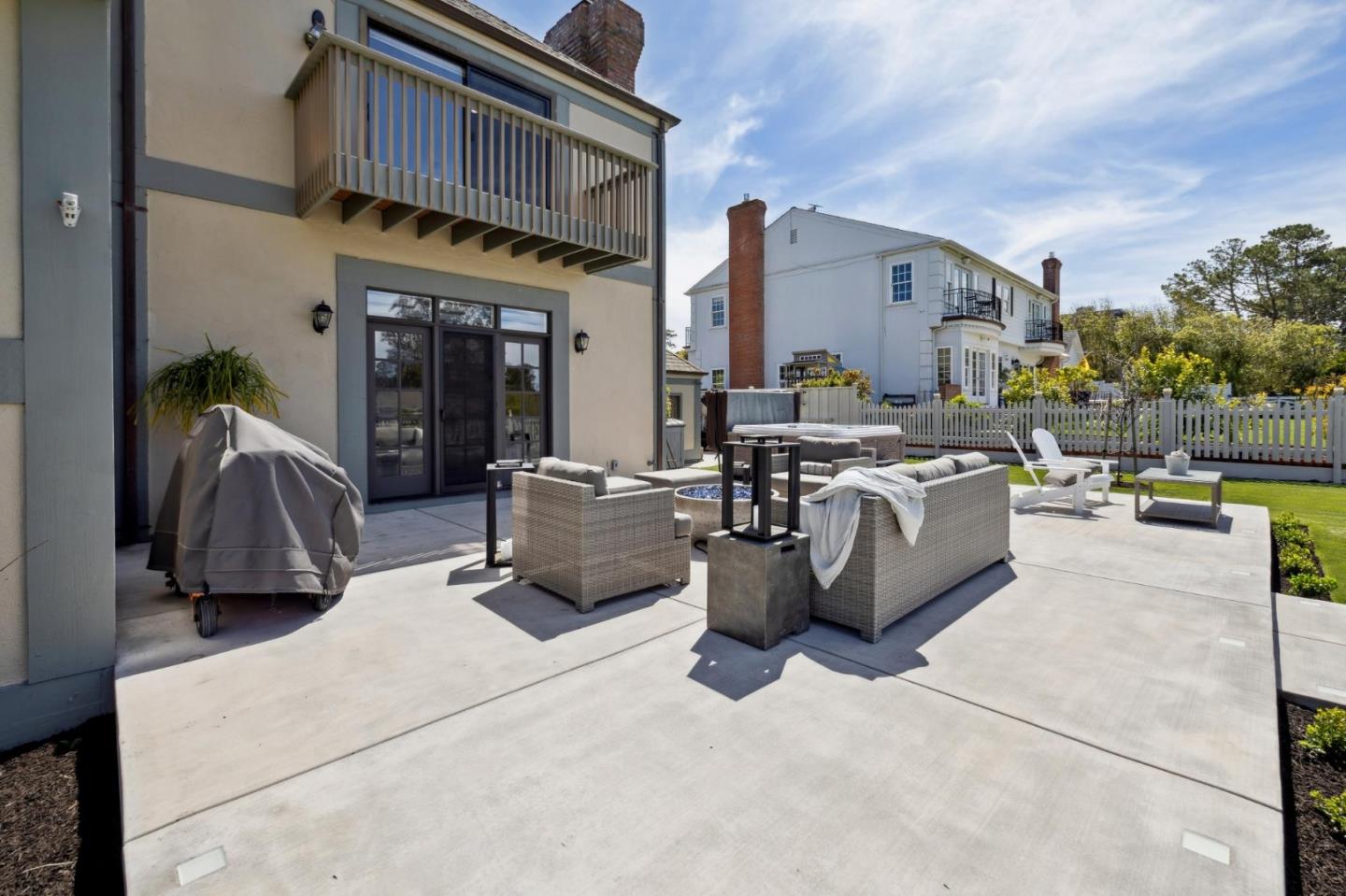 Detail Gallery Image 90 of 93 For 2180 Bayhill Ct, Half Moon Bay,  CA 94019 - 4 Beds | 3/1 Baths