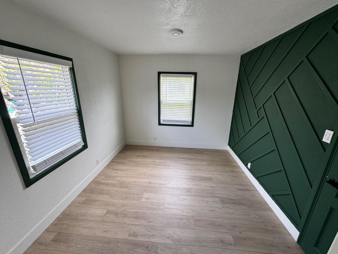 Detail Gallery Image 12 of 17 For 104 5th St, San Juan Bautista,  CA 95045 - 2 Beds | 1 Baths