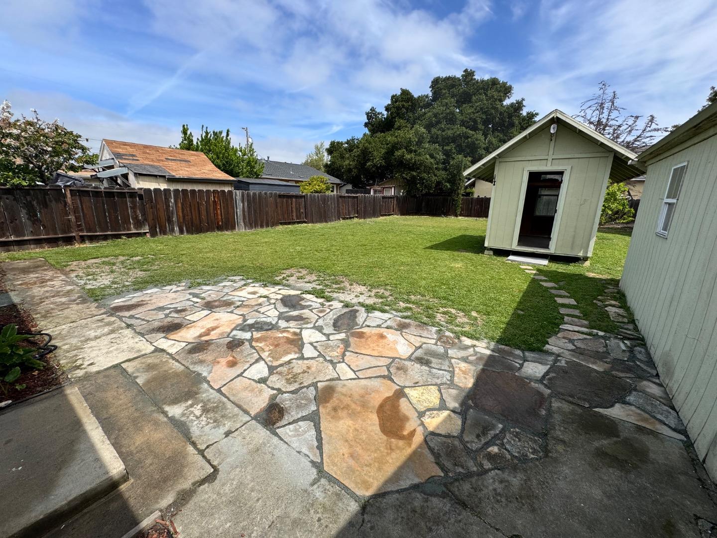Detail Gallery Image 16 of 17 For 104 5th St, San Juan Bautista,  CA 95045 - 2 Beds | 1 Baths