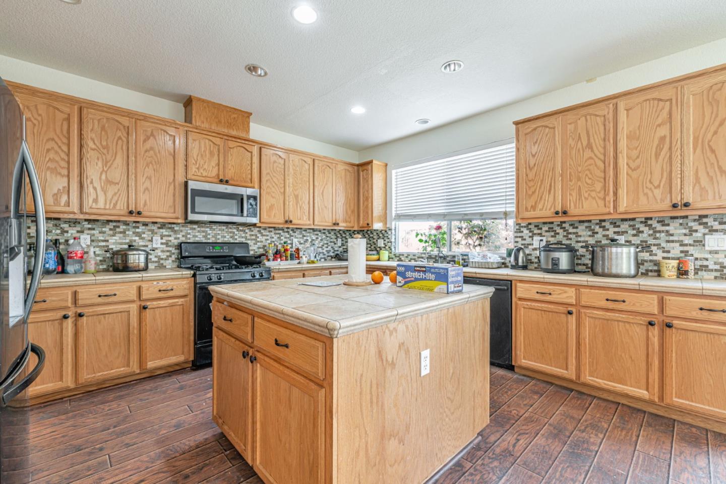 Detail Gallery Image 11 of 35 For 5305 Gold Creek Cir, Discovery Bay,  CA 94505 - 5 Beds | 3 Baths