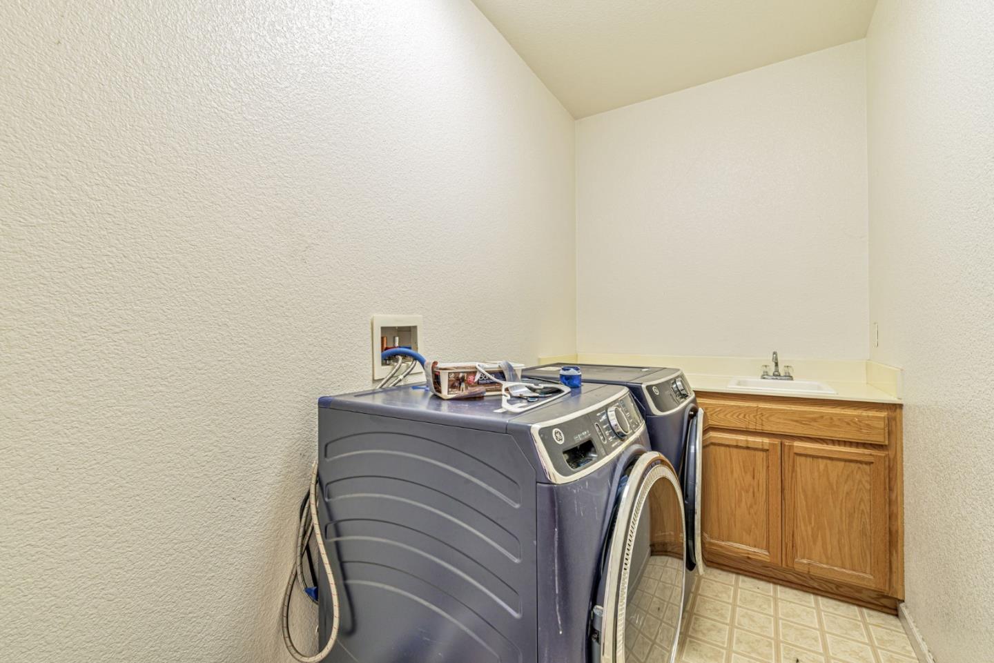 Detail Gallery Image 25 of 35 For 5305 Gold Creek Cir, Discovery Bay,  CA 94505 - 5 Beds | 3 Baths