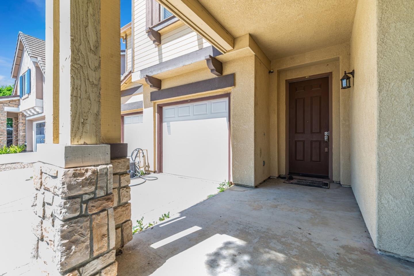 Detail Gallery Image 4 of 35 For 5305 Gold Creek Cir, Discovery Bay,  CA 94505 - 5 Beds | 3 Baths