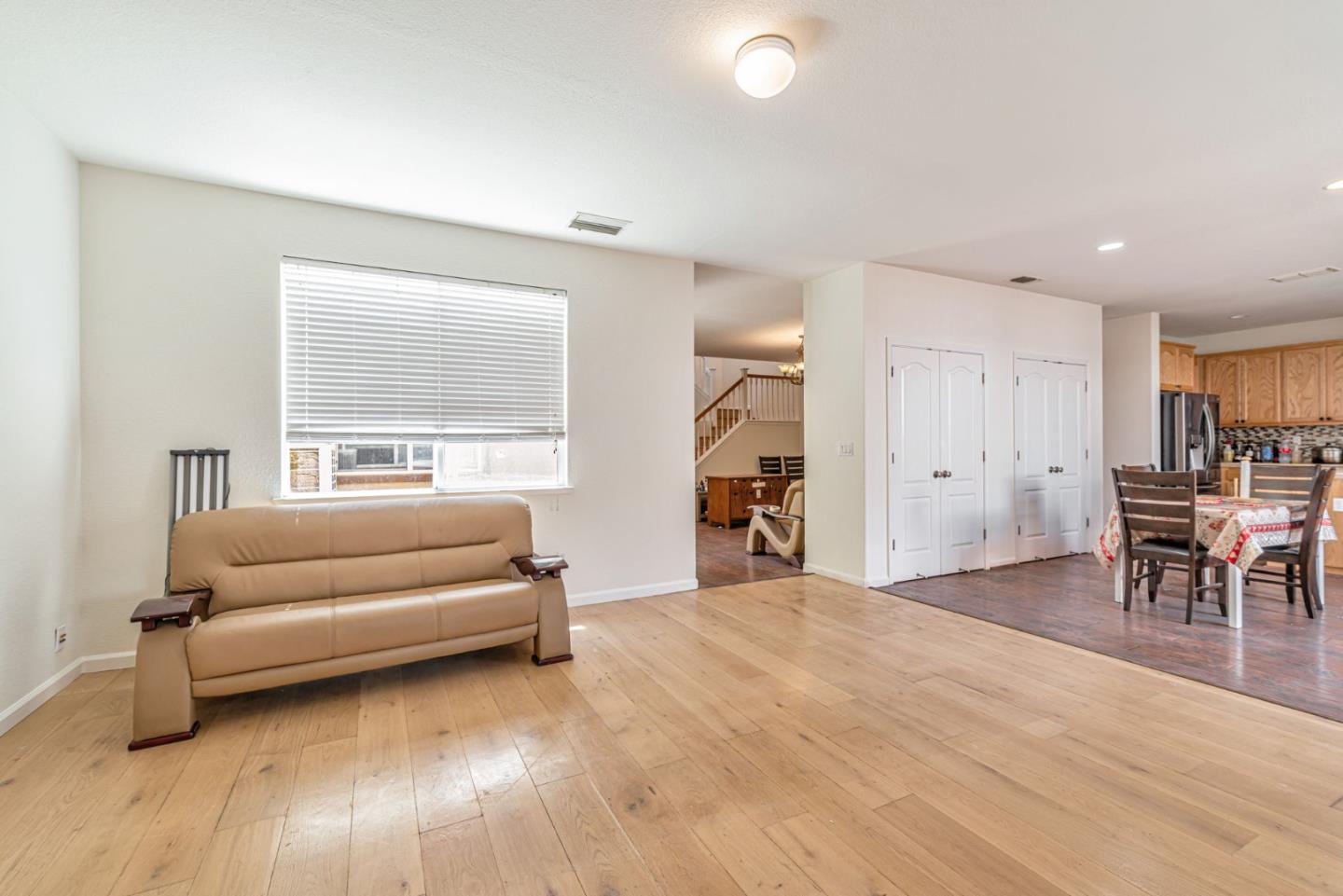 Detail Gallery Image 7 of 35 For 5305 Gold Creek Cir, Discovery Bay,  CA 94505 - 5 Beds | 3 Baths