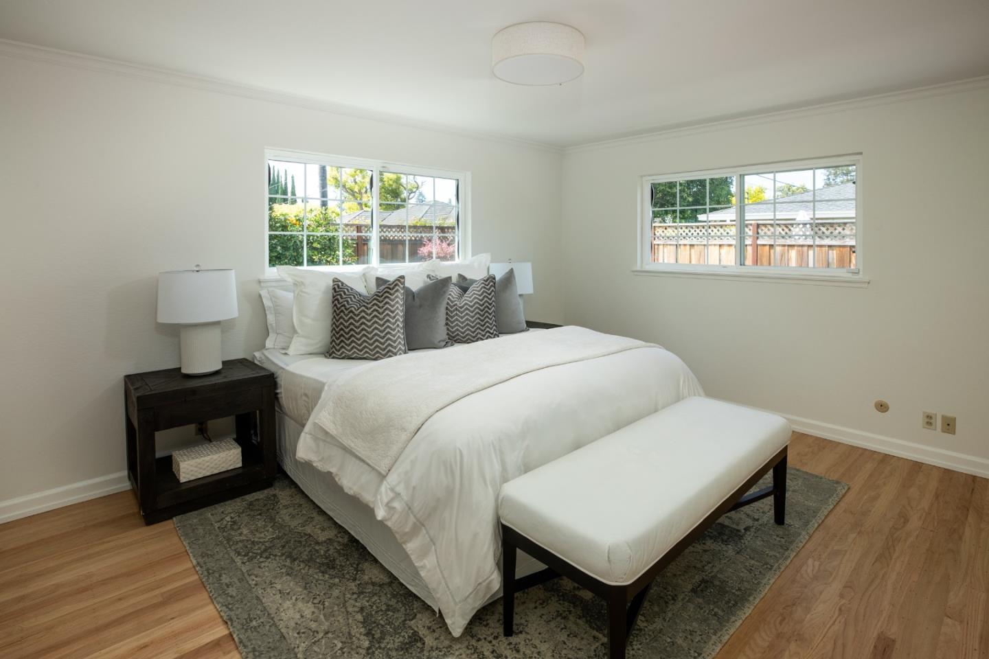 Detail Gallery Image 17 of 18 For 3376 Lubich Dr, Mountain View,  CA 94040 - 3 Beds | 2/1 Baths