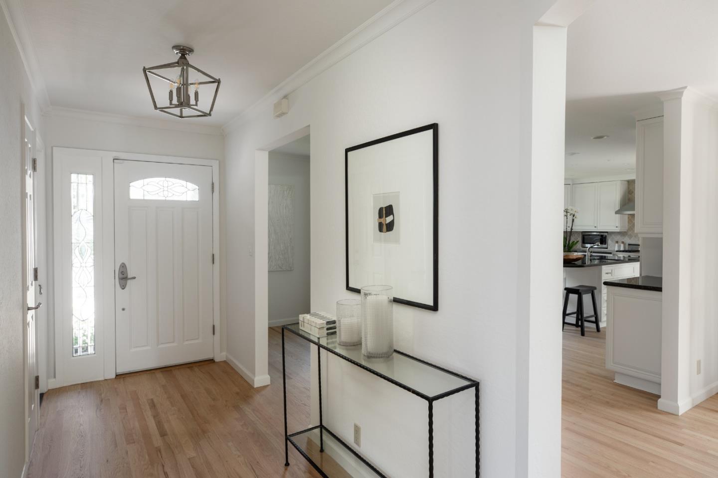 Detail Gallery Image 5 of 18 For 3376 Lubich Dr, Mountain View,  CA 94040 - 3 Beds | 2/1 Baths