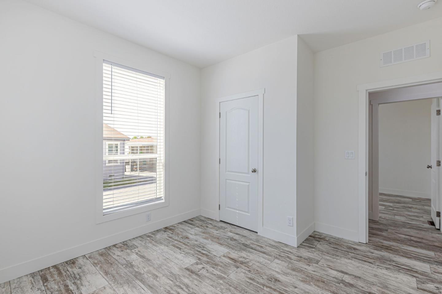 Detail Gallery Image 16 of 29 For 2900 Fairview Rd #34,  Hollister,  CA 95023 - 4 Beds | 2 Baths