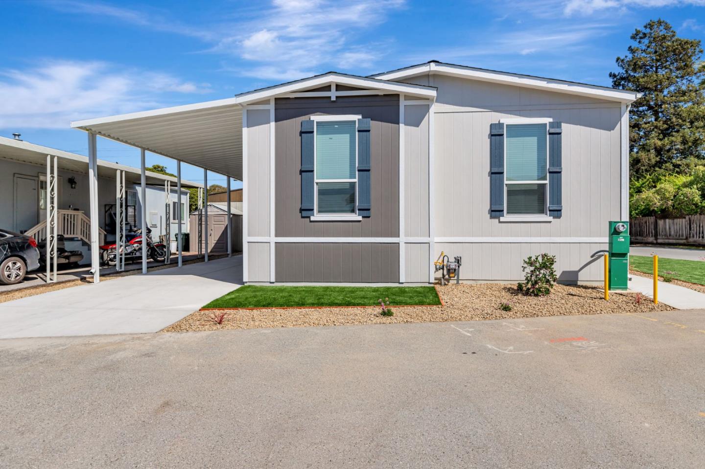 Detail Gallery Image 2 of 29 For 2900 Fairview Rd #34,  Hollister,  CA 95023 - 4 Beds | 2 Baths