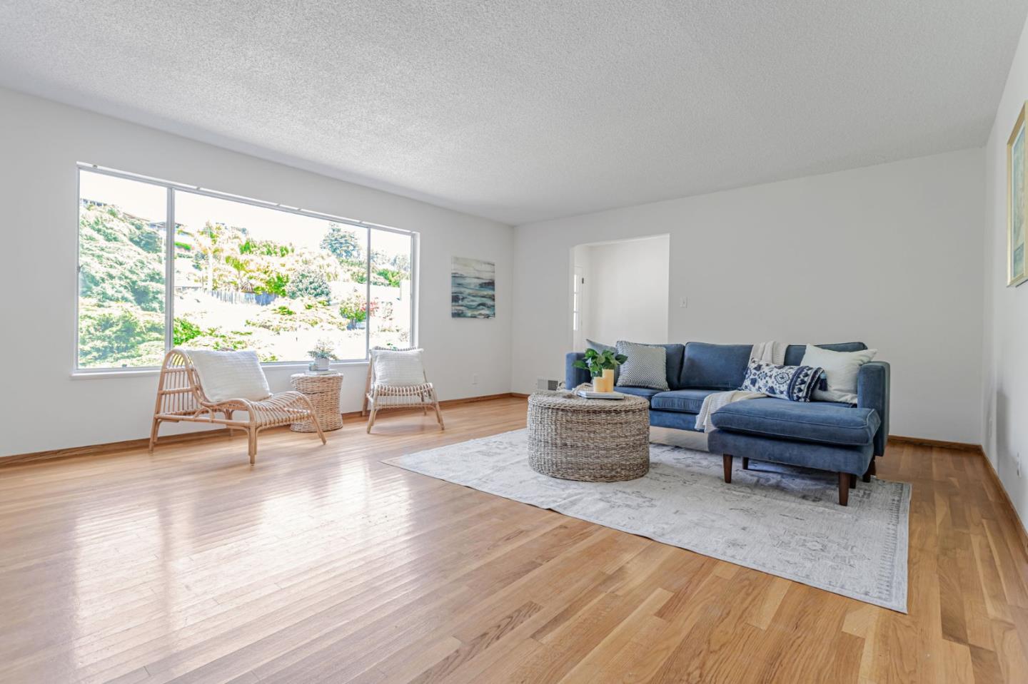Detail Gallery Image 12 of 71 For 519 Escalona Dr, Santa Cruz,  CA 95060 - 4 Beds | 3 Baths