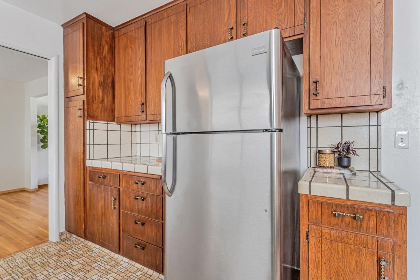 Detail Gallery Image 21 of 71 For 519 Escalona Dr, Santa Cruz,  CA 95060 - 4 Beds | 3 Baths