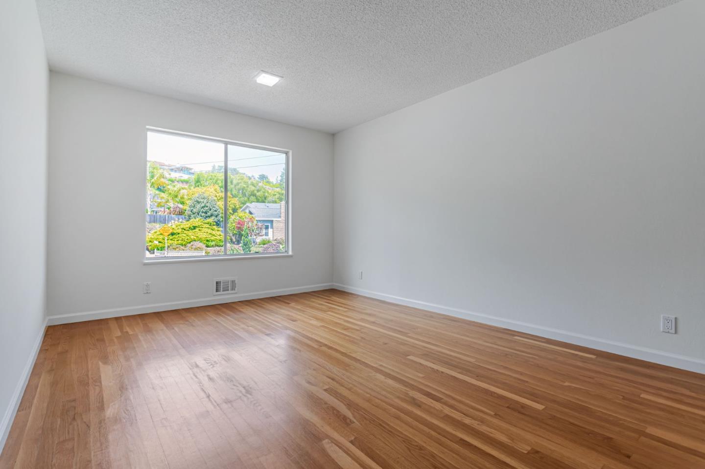 Detail Gallery Image 37 of 71 For 519 Escalona Dr, Santa Cruz,  CA 95060 - 4 Beds | 3 Baths