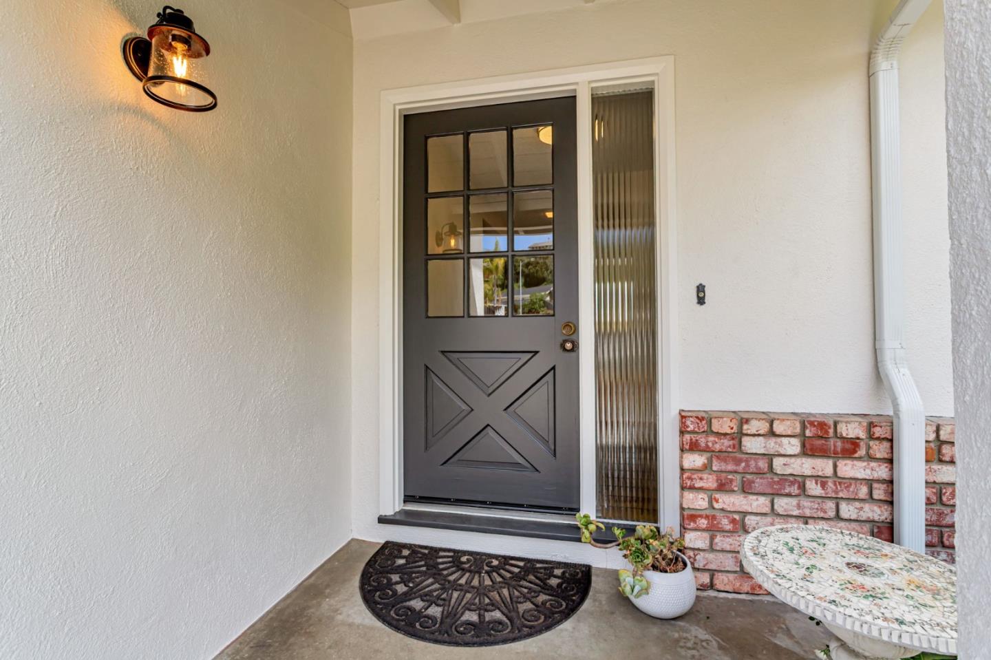 Detail Gallery Image 6 of 71 For 519 Escalona Dr, Santa Cruz,  CA 95060 - 4 Beds | 3 Baths