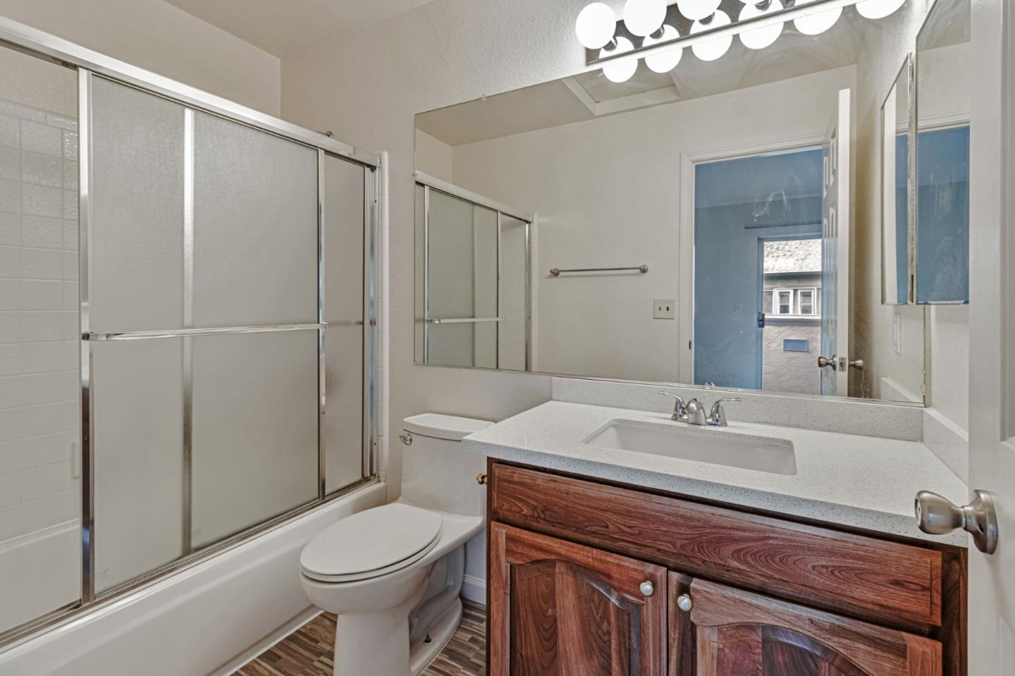 Detail Gallery Image 17 of 31 For 1087 Summerain Ct, San Jose,  CA 95122 - 2 Beds | 2/1 Baths