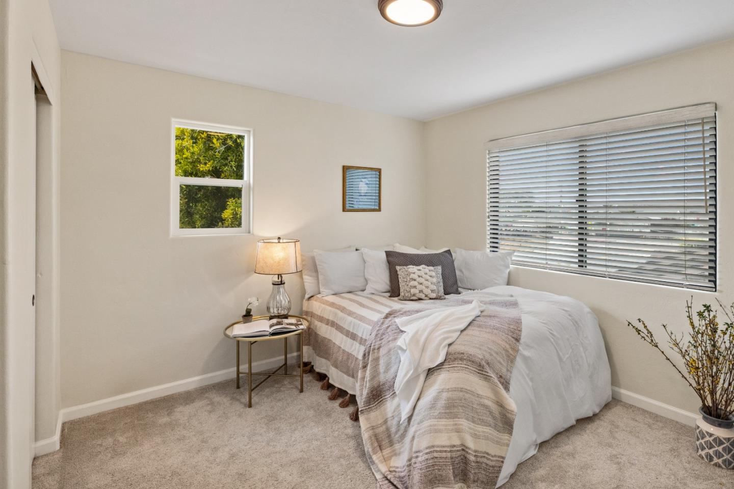 Detail Gallery Image 25 of 39 For 303 Del Robles Ave, Monterey,  CA 93940 - 3 Beds | 3 Baths