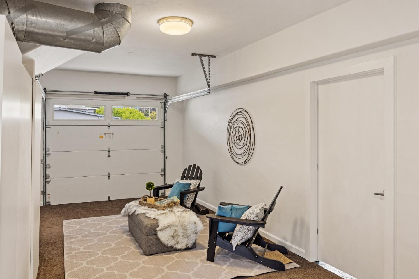 Detail Gallery Image 27 of 39 For 303 Del Robles Ave, Monterey,  CA 93940 - 3 Beds | 3 Baths
