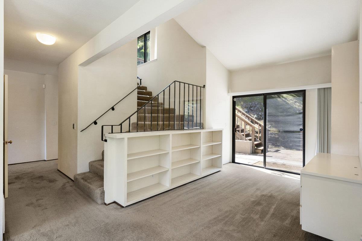 Detail Gallery Image 21 of 51 For 901 Laurelwood Dr, San Mateo,  CA 94403 - 3 Beds | 2/1 Baths