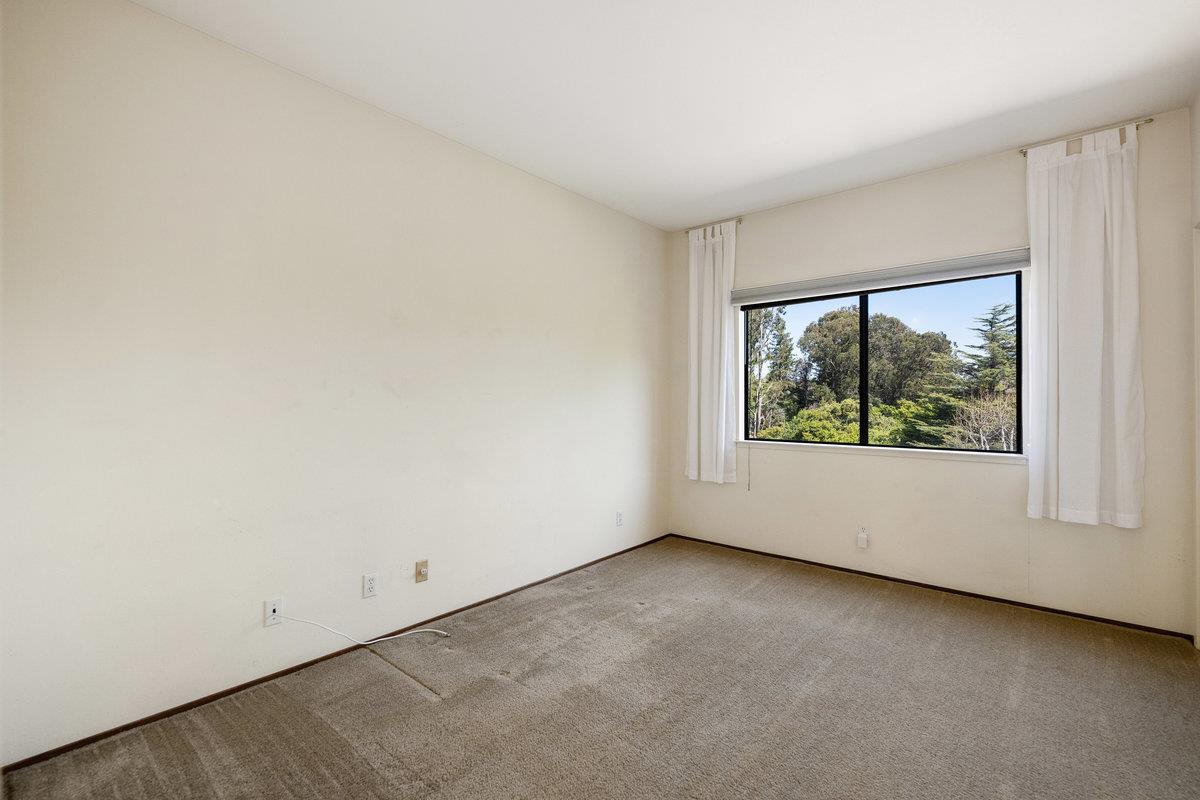 Detail Gallery Image 30 of 51 For 901 Laurelwood Dr, San Mateo,  CA 94403 - 3 Beds | 2/1 Baths