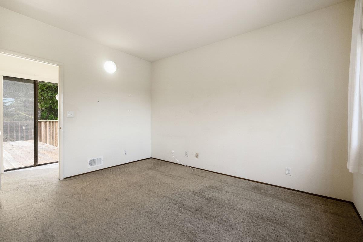 Detail Gallery Image 31 of 51 For 901 Laurelwood Dr, San Mateo,  CA 94403 - 3 Beds | 2/1 Baths