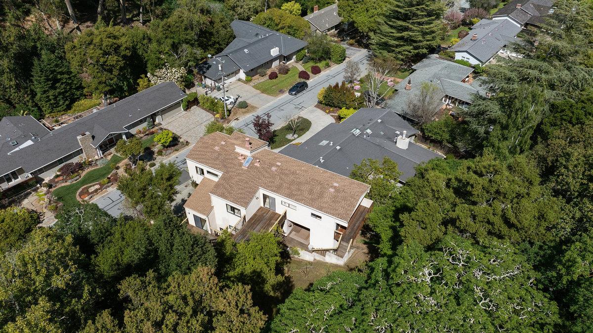 Detail Gallery Image 49 of 51 For 901 Laurelwood Dr, San Mateo,  CA 94403 - 3 Beds | 2/1 Baths