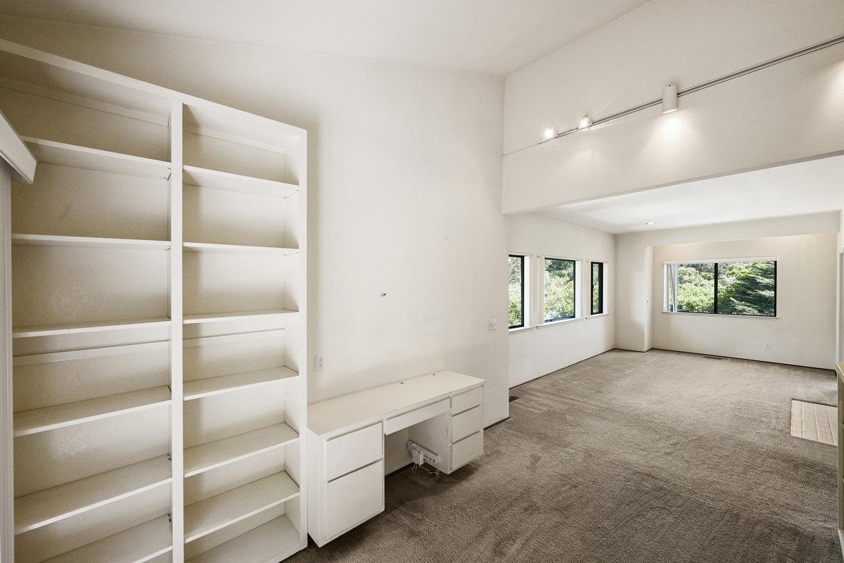 Detail Gallery Image 8 of 51 For 901 Laurelwood Dr, San Mateo,  CA 94403 - 3 Beds | 2/1 Baths