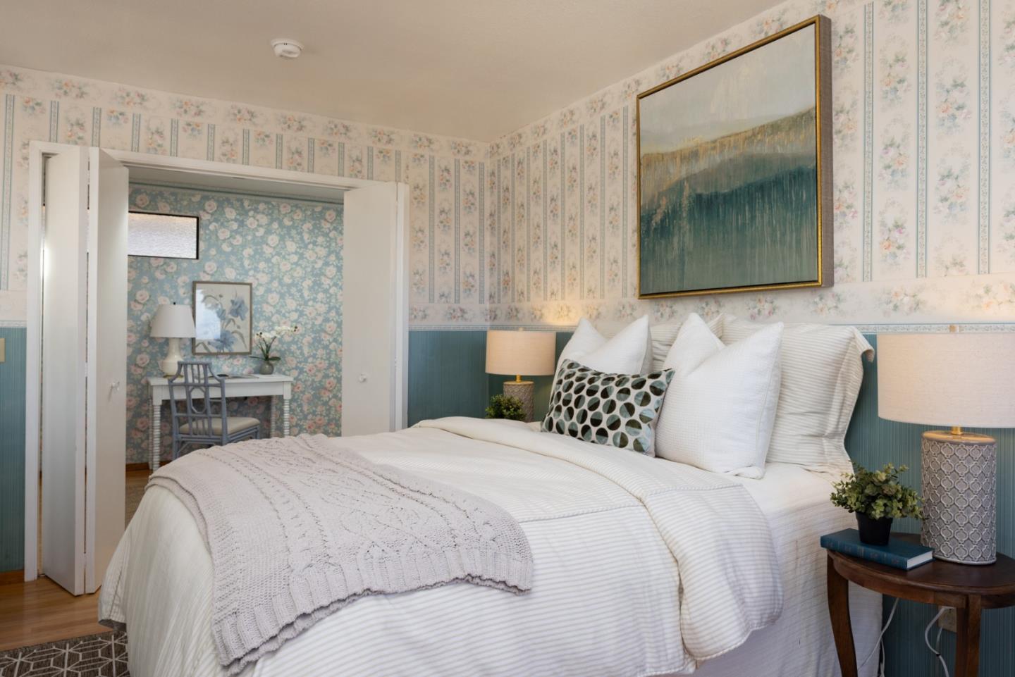 Detail Gallery Image 15 of 19 For 917 Fountain Ave, Pacific Grove,  CA 93950 - 4 Beds | 3/1 Baths