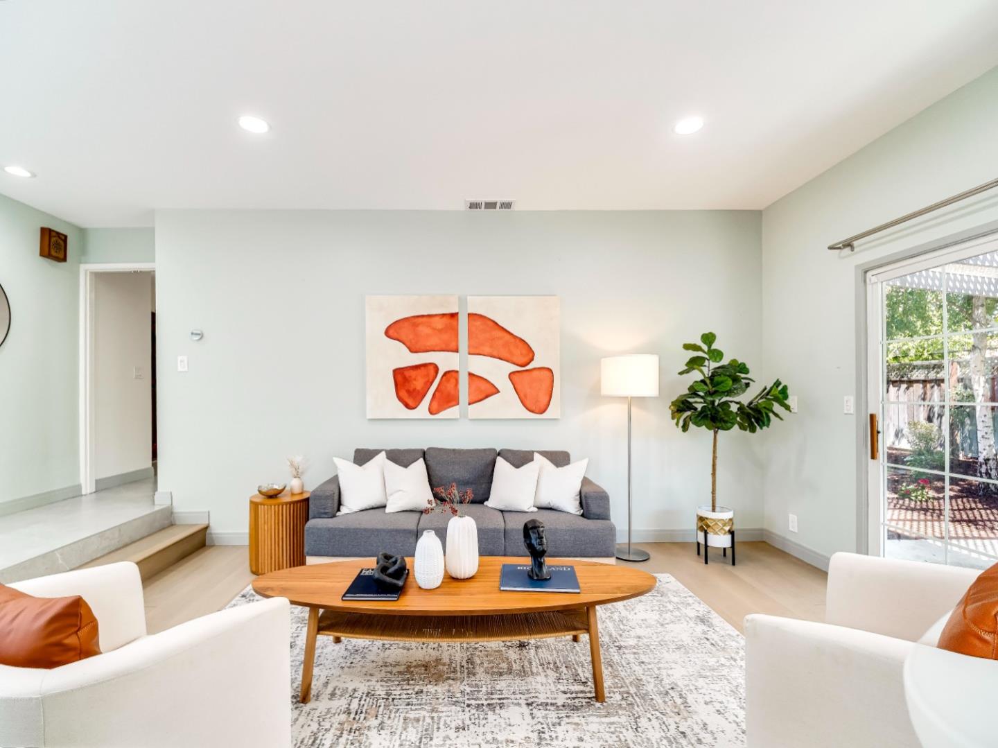 Detail Gallery Image 12 of 38 For 1067 Beaumont Dr, San Jose,  CA 95129 - 3 Beds | 2 Baths
