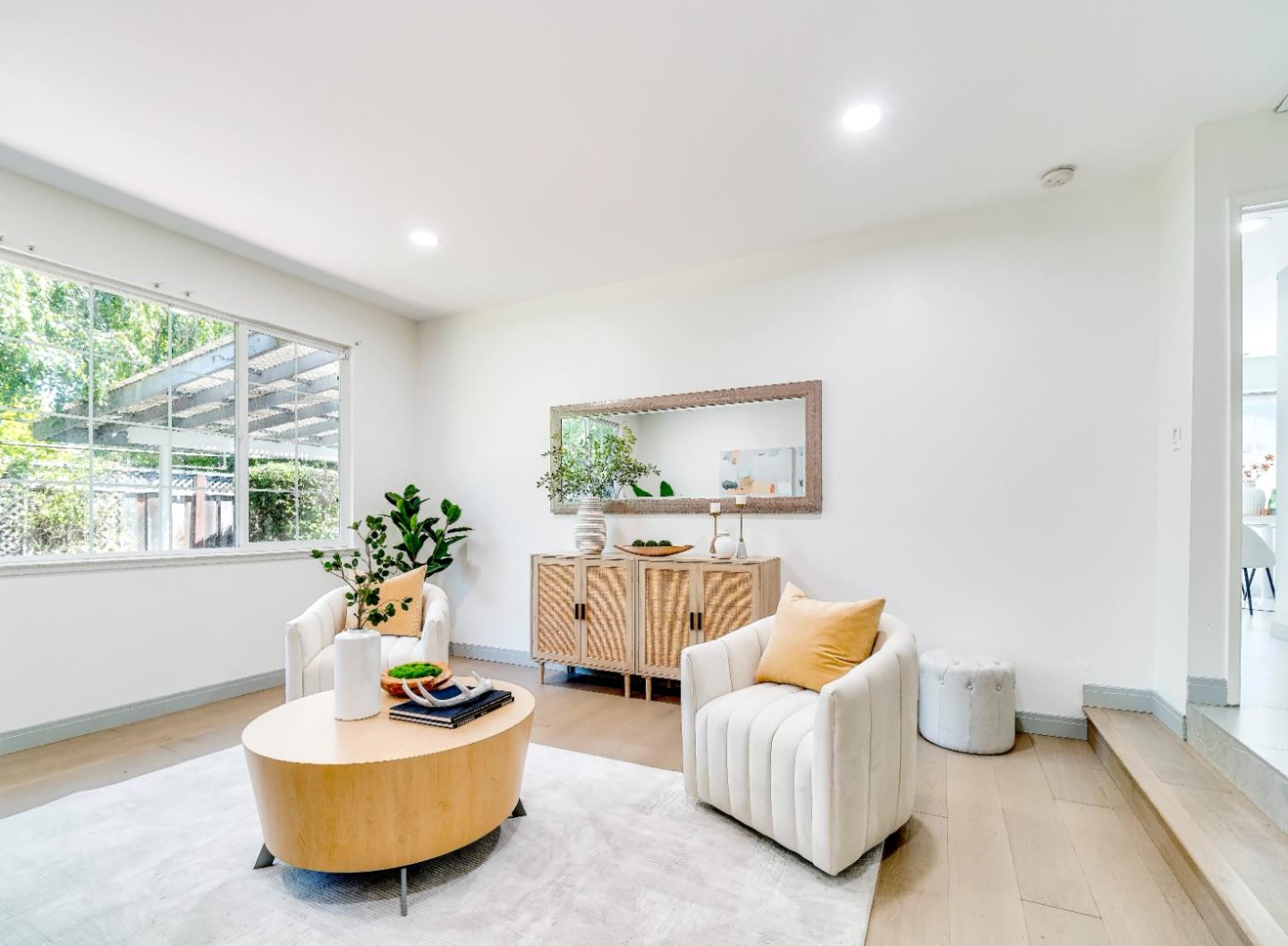 Detail Gallery Image 16 of 38 For 1067 Beaumont Dr, San Jose,  CA 95129 - 3 Beds | 2 Baths