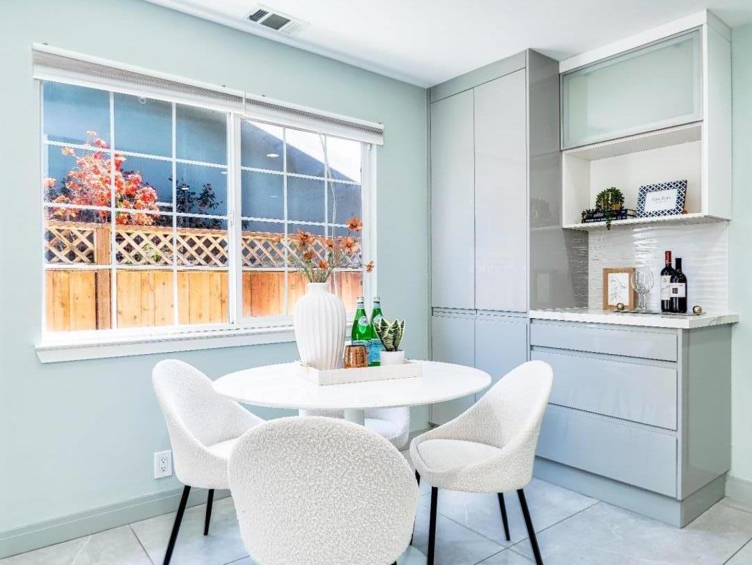 Detail Gallery Image 9 of 38 For 1067 Beaumont Dr, San Jose,  CA 95129 - 3 Beds | 2 Baths
