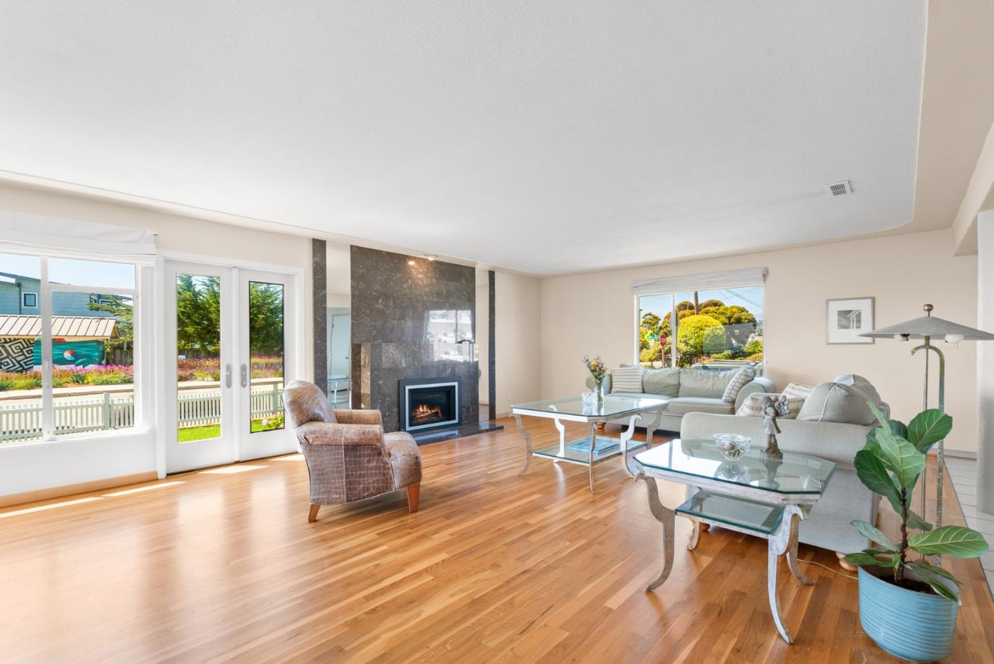 Detail Gallery Image 16 of 61 For 102 32nd Ave, Santa Cruz,  CA 95062 - 3 Beds | 2 Baths