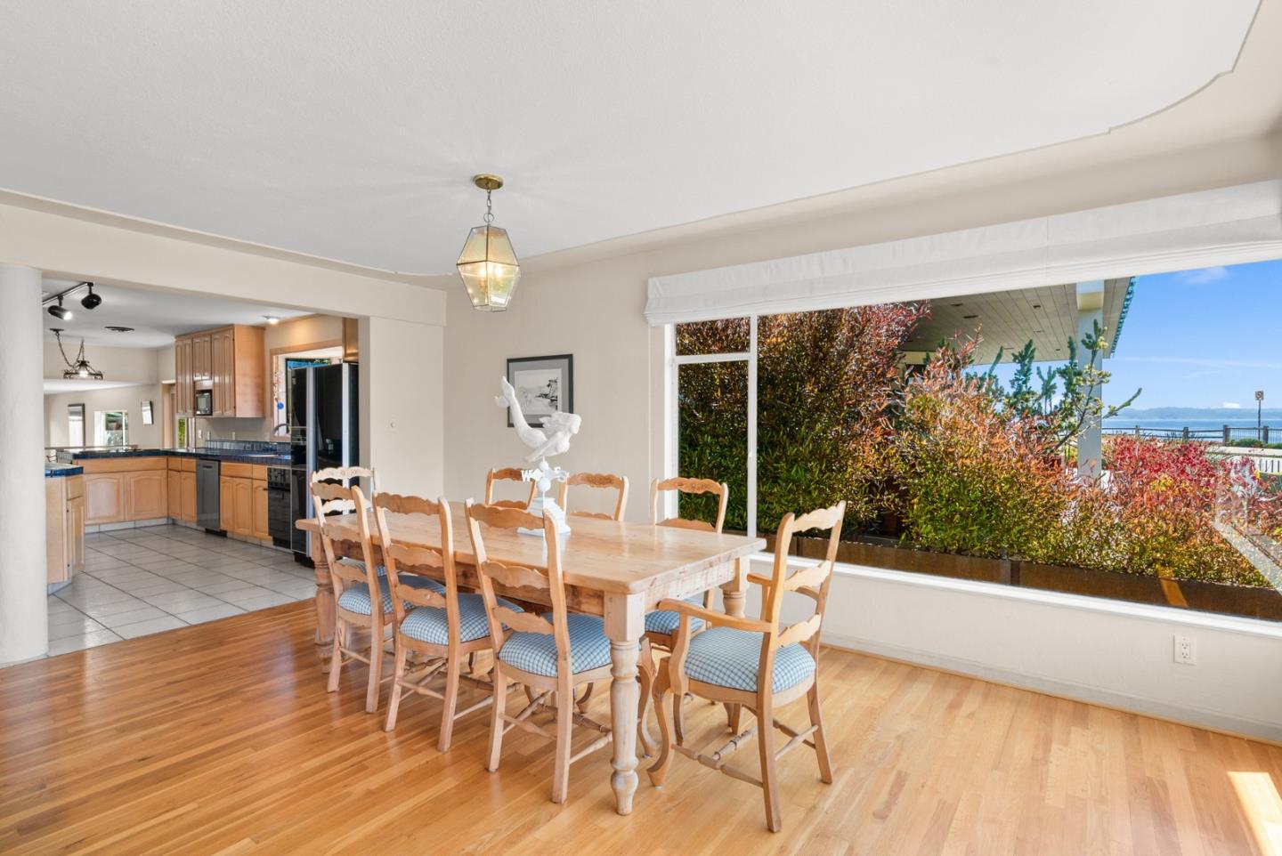 Detail Gallery Image 17 of 61 For 102 32nd Ave, Santa Cruz,  CA 95062 - 3 Beds | 2 Baths