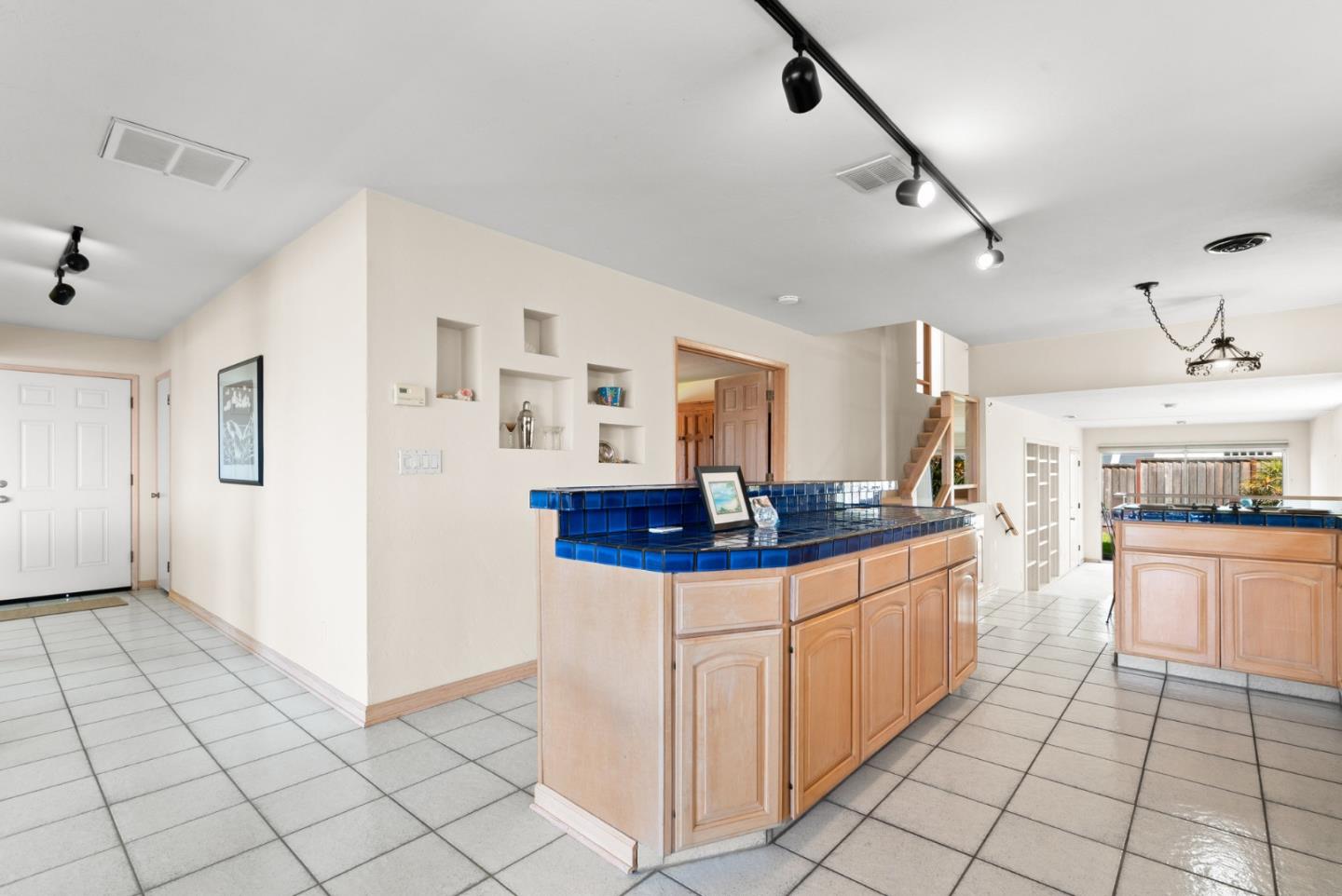 Detail Gallery Image 21 of 61 For 102 32nd Ave, Santa Cruz,  CA 95062 - 3 Beds | 2 Baths
