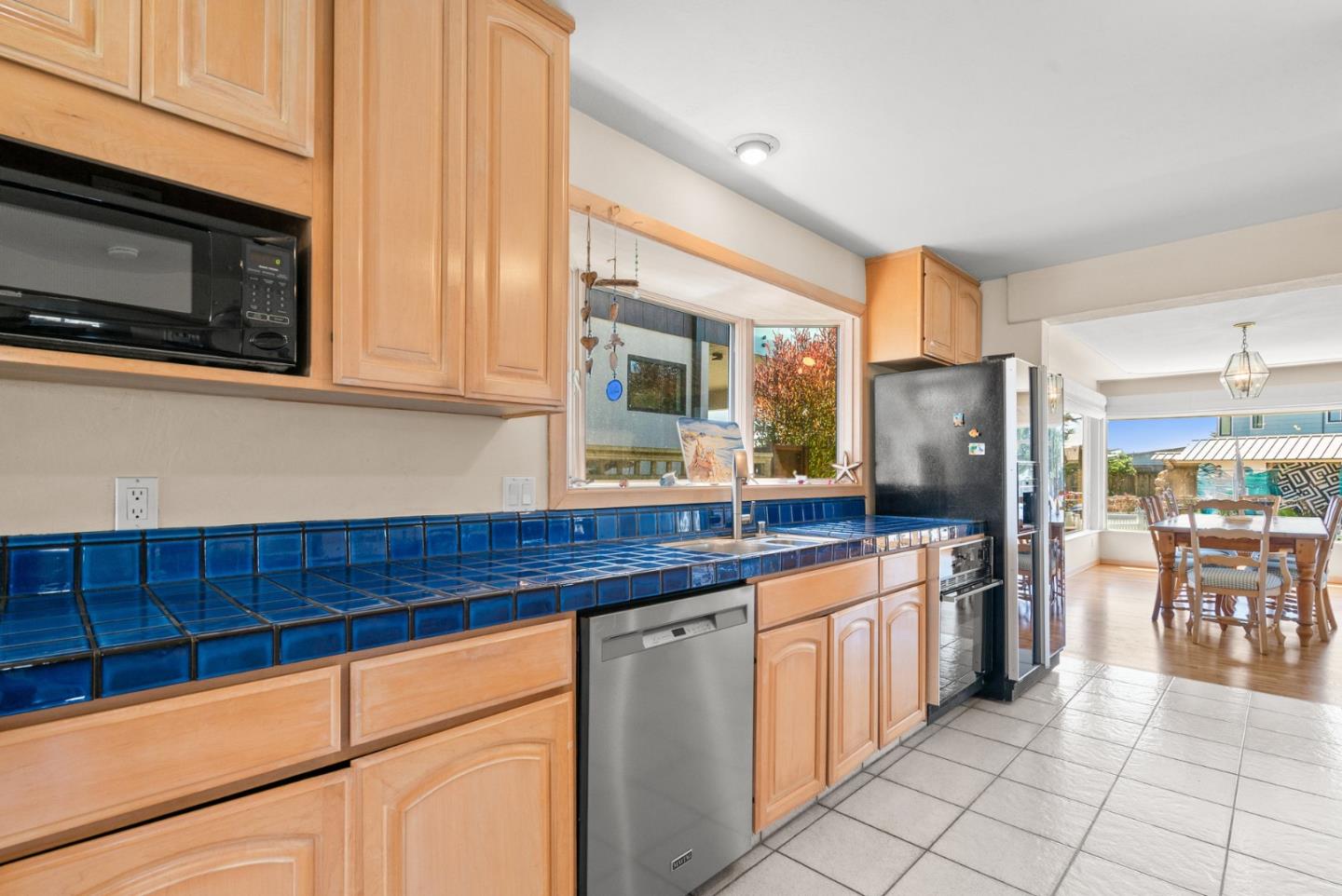 Detail Gallery Image 24 of 61 For 102 32nd Ave, Santa Cruz,  CA 95062 - 3 Beds | 2 Baths