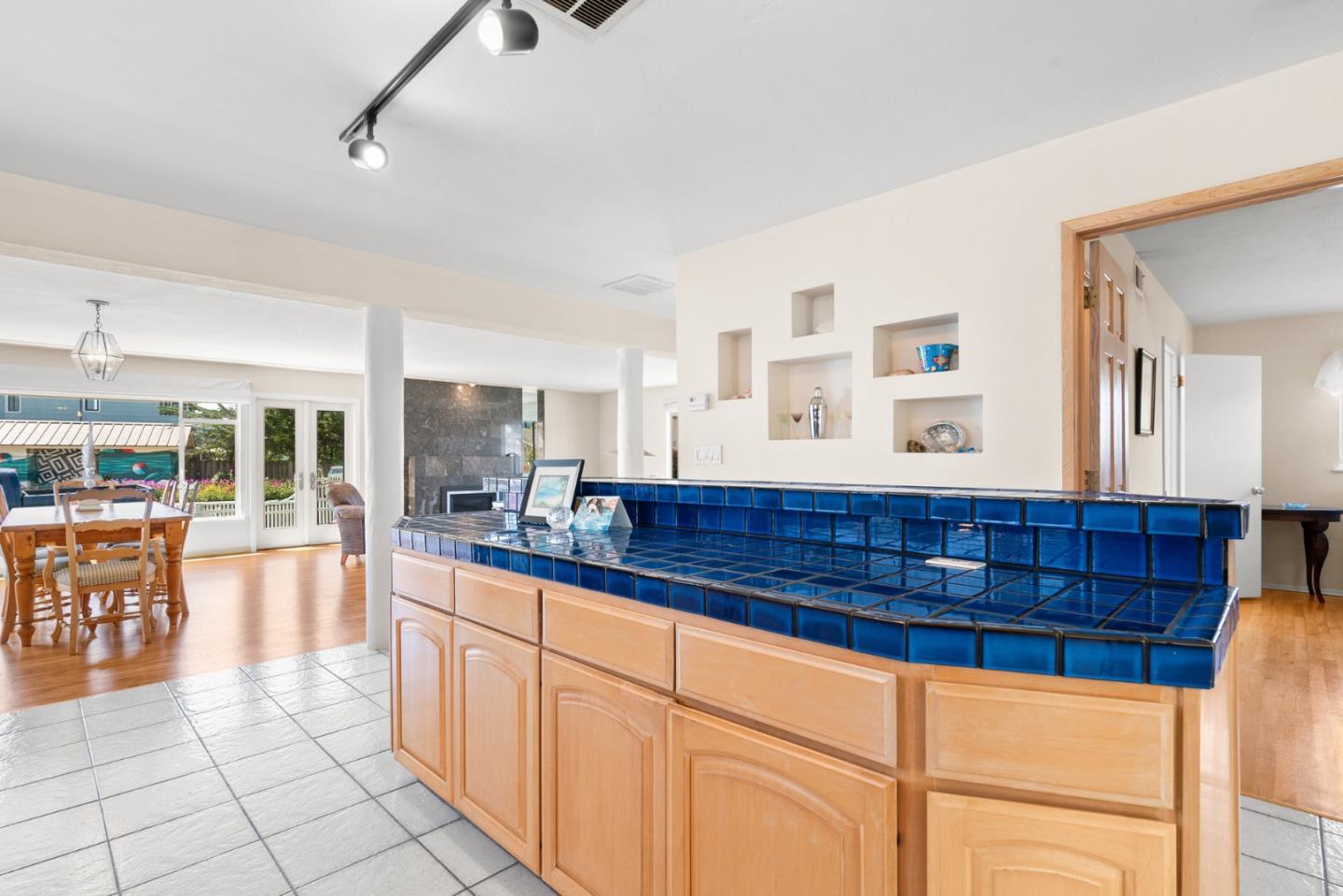 Detail Gallery Image 25 of 61 For 102 32nd Ave, Santa Cruz,  CA 95062 - 3 Beds | 2 Baths
