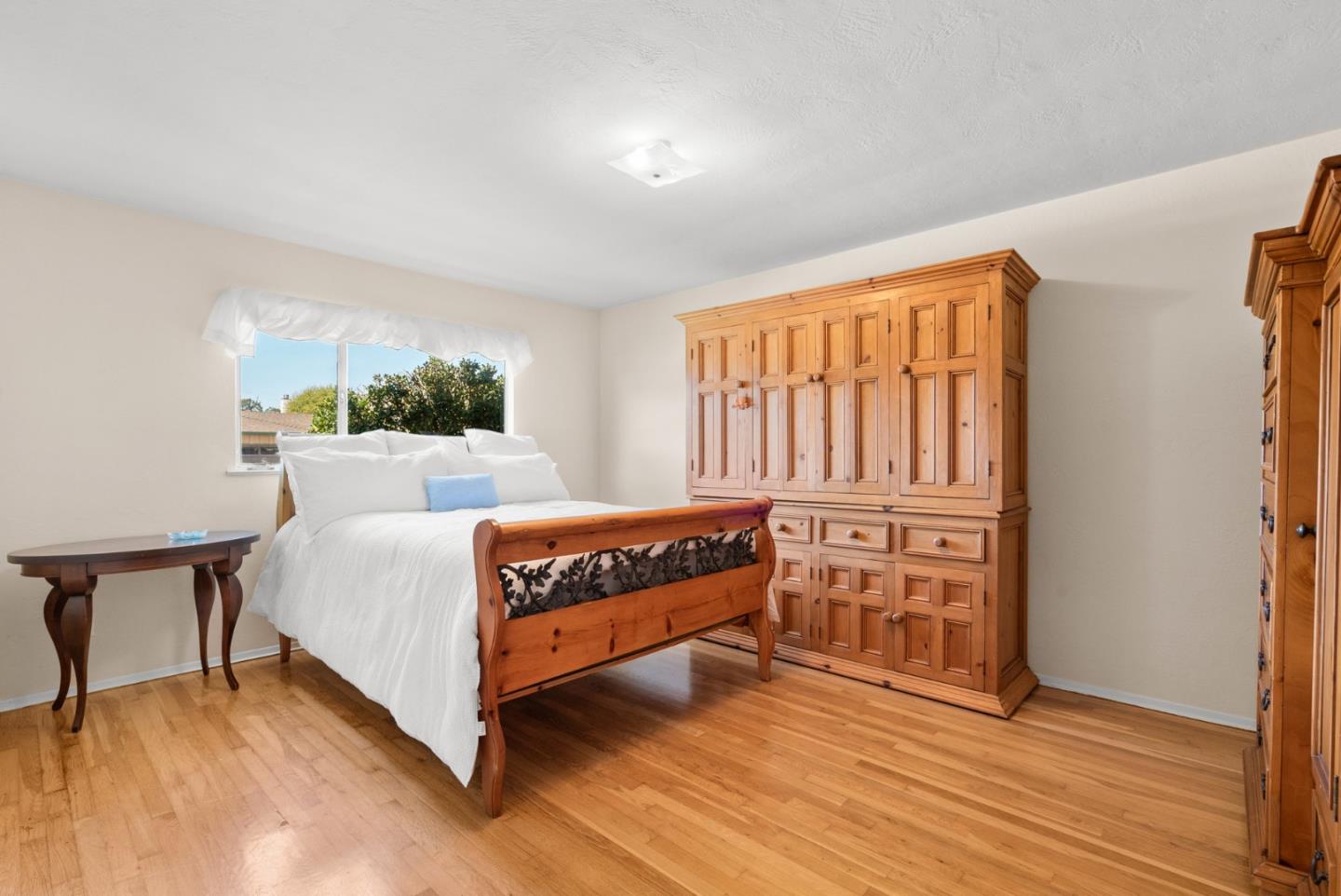 Detail Gallery Image 30 of 61 For 102 32nd Ave, Santa Cruz,  CA 95062 - 3 Beds | 2 Baths