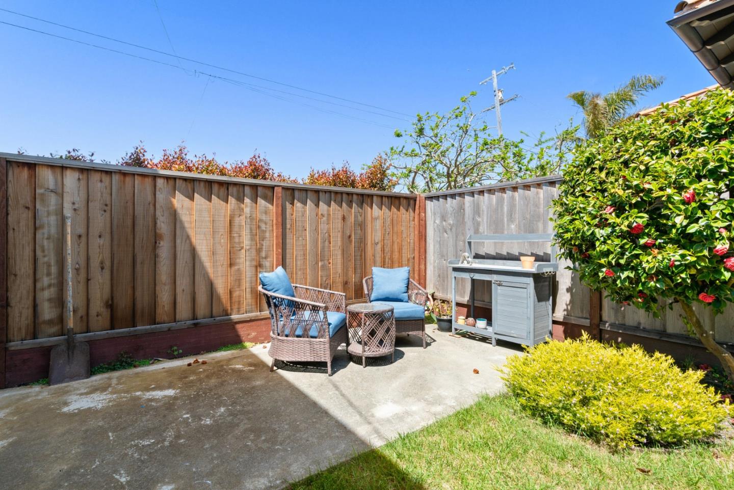 Detail Gallery Image 44 of 61 For 102 32nd Ave, Santa Cruz,  CA 95062 - 3 Beds | 2 Baths