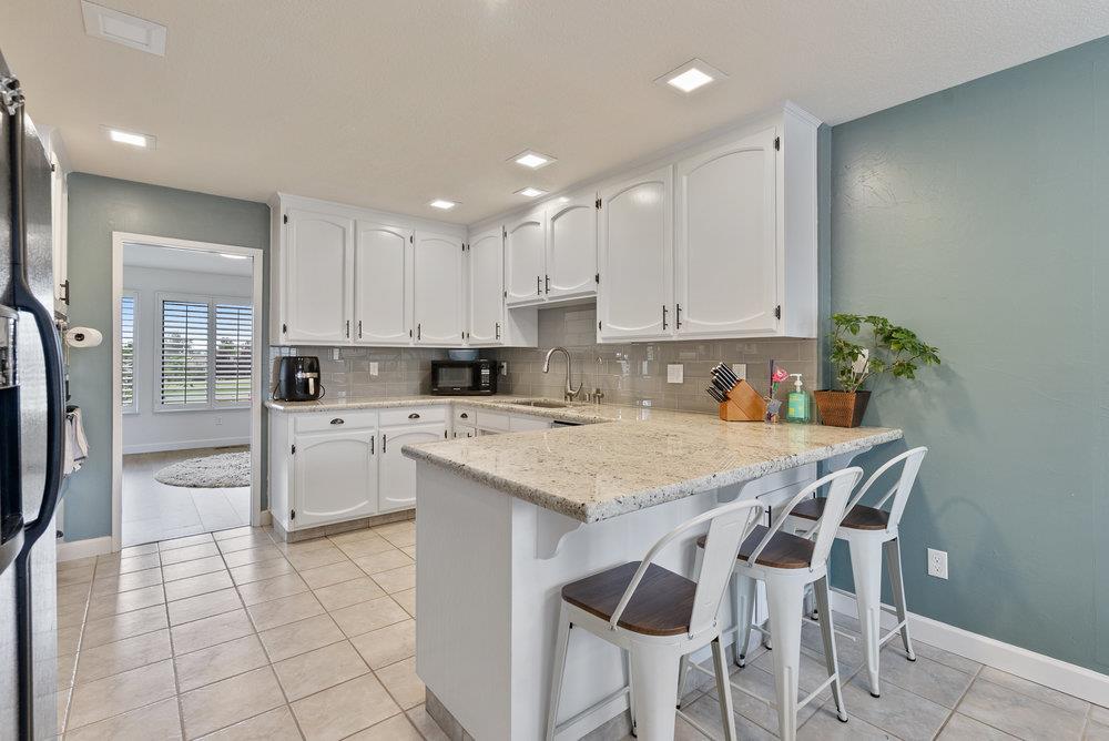 Detail Gallery Image 11 of 31 For 892 Duffin Dr, Hollister,  CA 95023 - 2 Beds | 3 Baths