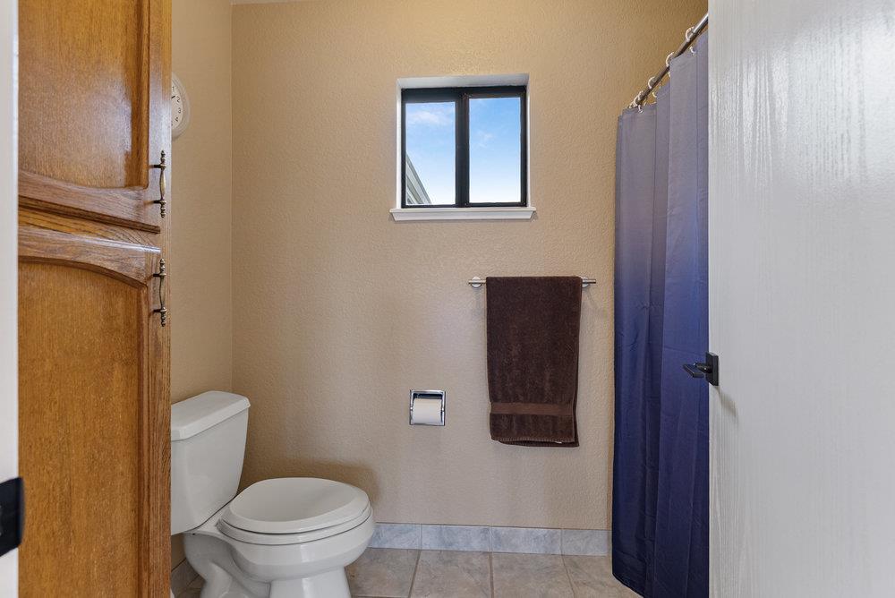 Detail Gallery Image 19 of 31 For 892 Duffin Dr, Hollister,  CA 95023 - 2 Beds | 3 Baths