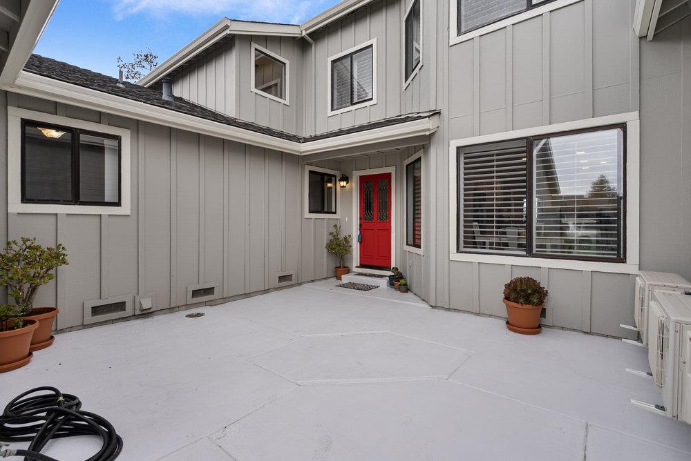Detail Gallery Image 4 of 31 For 892 Duffin Dr, Hollister,  CA 95023 - 2 Beds | 3 Baths