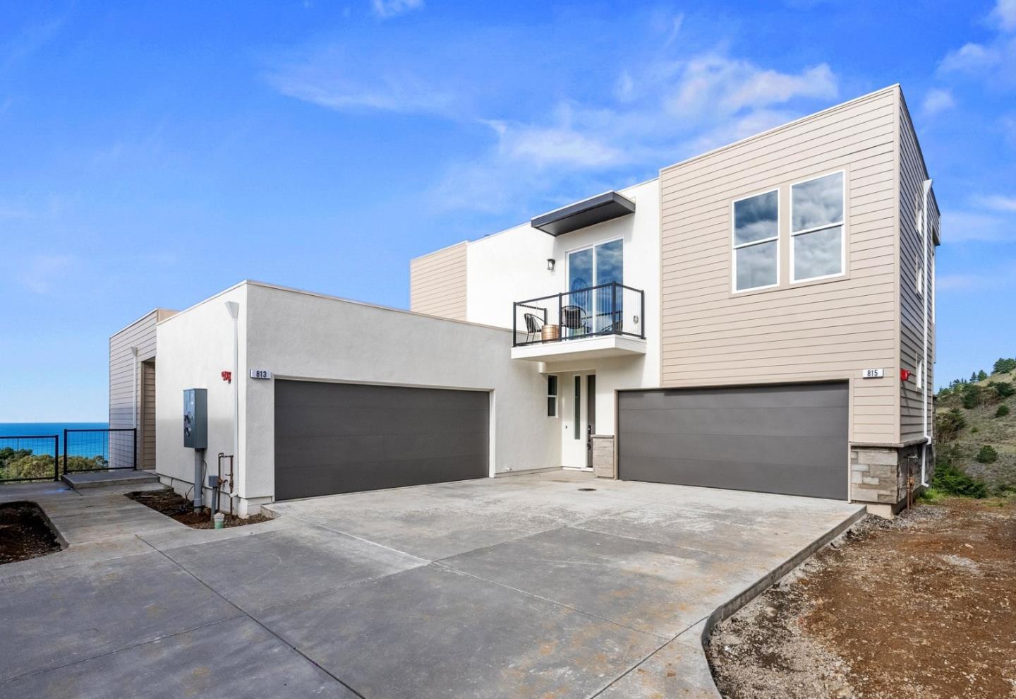 Detail Gallery Image 1 of 50 For 803 Fassler Ave, Pacifica,  CA 94044 - 2 Beds | 2/1 Baths