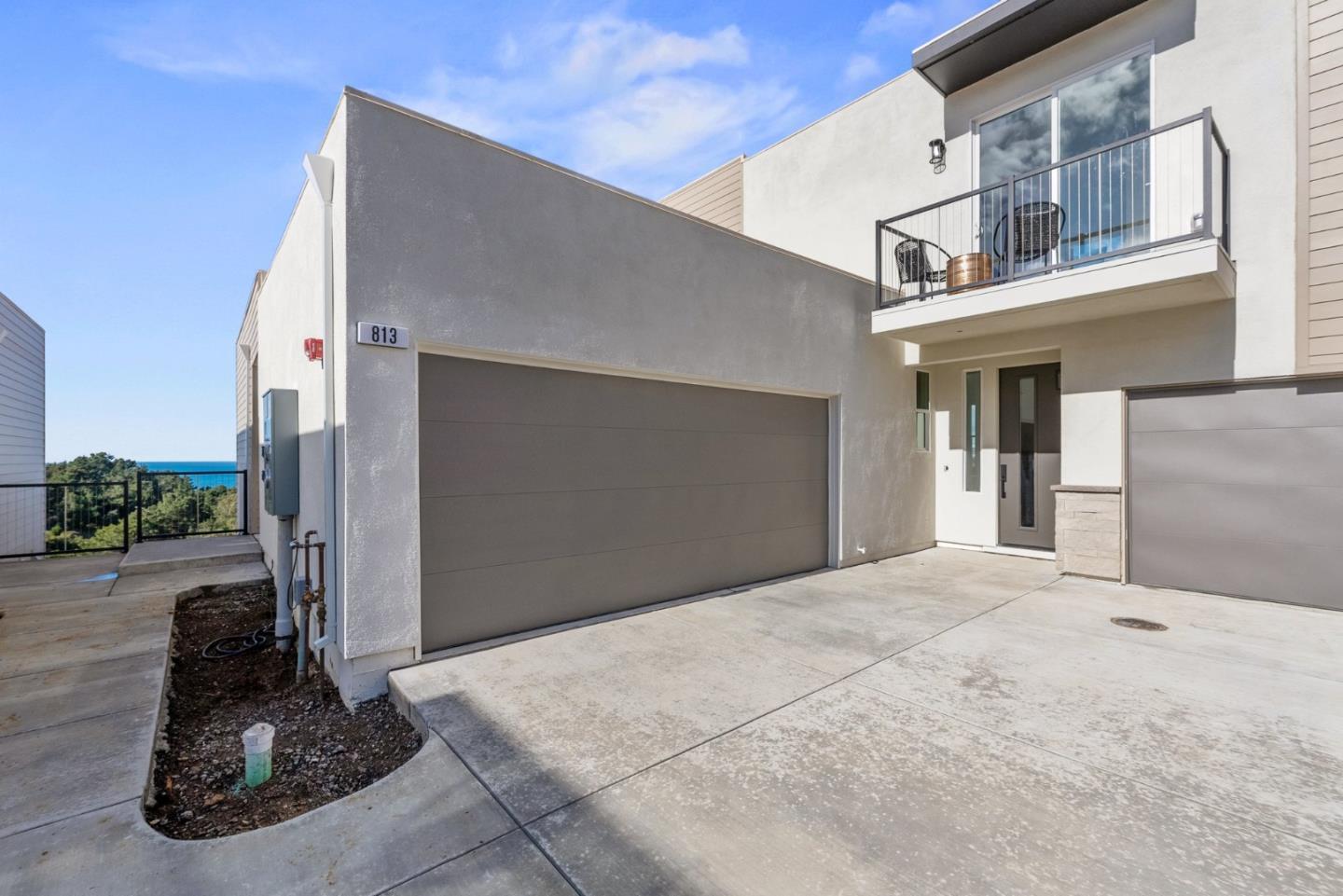 Detail Gallery Image 3 of 50 For 803 Fassler Ave, Pacifica,  CA 94044 - 2 Beds | 2/1 Baths