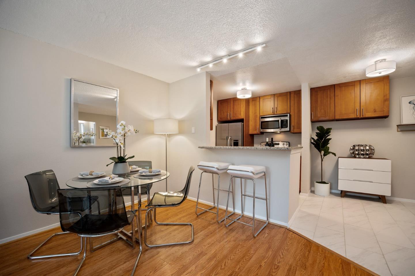 Detail Gallery Image 14 of 43 For 359 Half Moon Ln #113,  Daly City,  CA 94015 - 1 Beds | 1 Baths