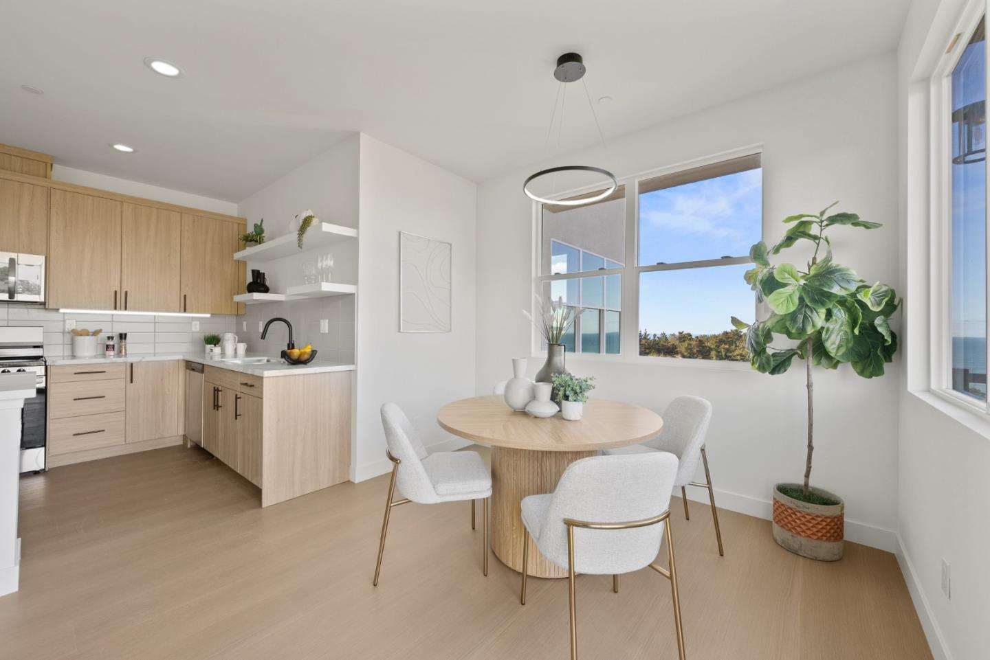 Detail Gallery Image 11 of 54 For 801 Fassler Ave, Pacifica,  CA 94044 - 3 Beds | 2/1 Baths