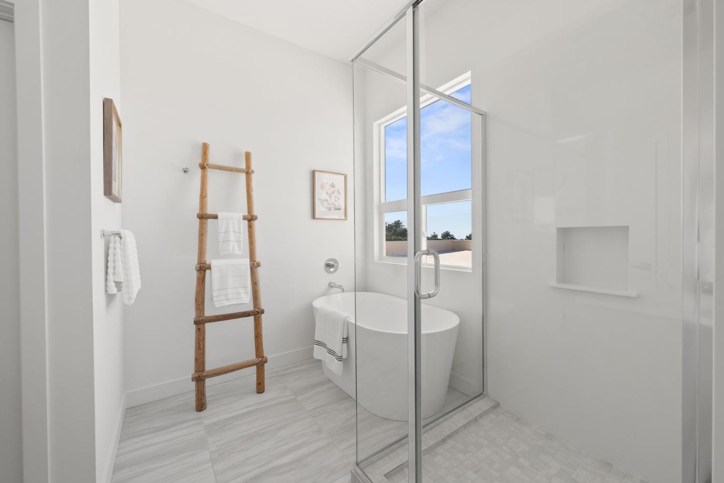Detail Gallery Image 20 of 54 For 801 Fassler Ave, Pacifica,  CA 94044 - 3 Beds | 2/1 Baths