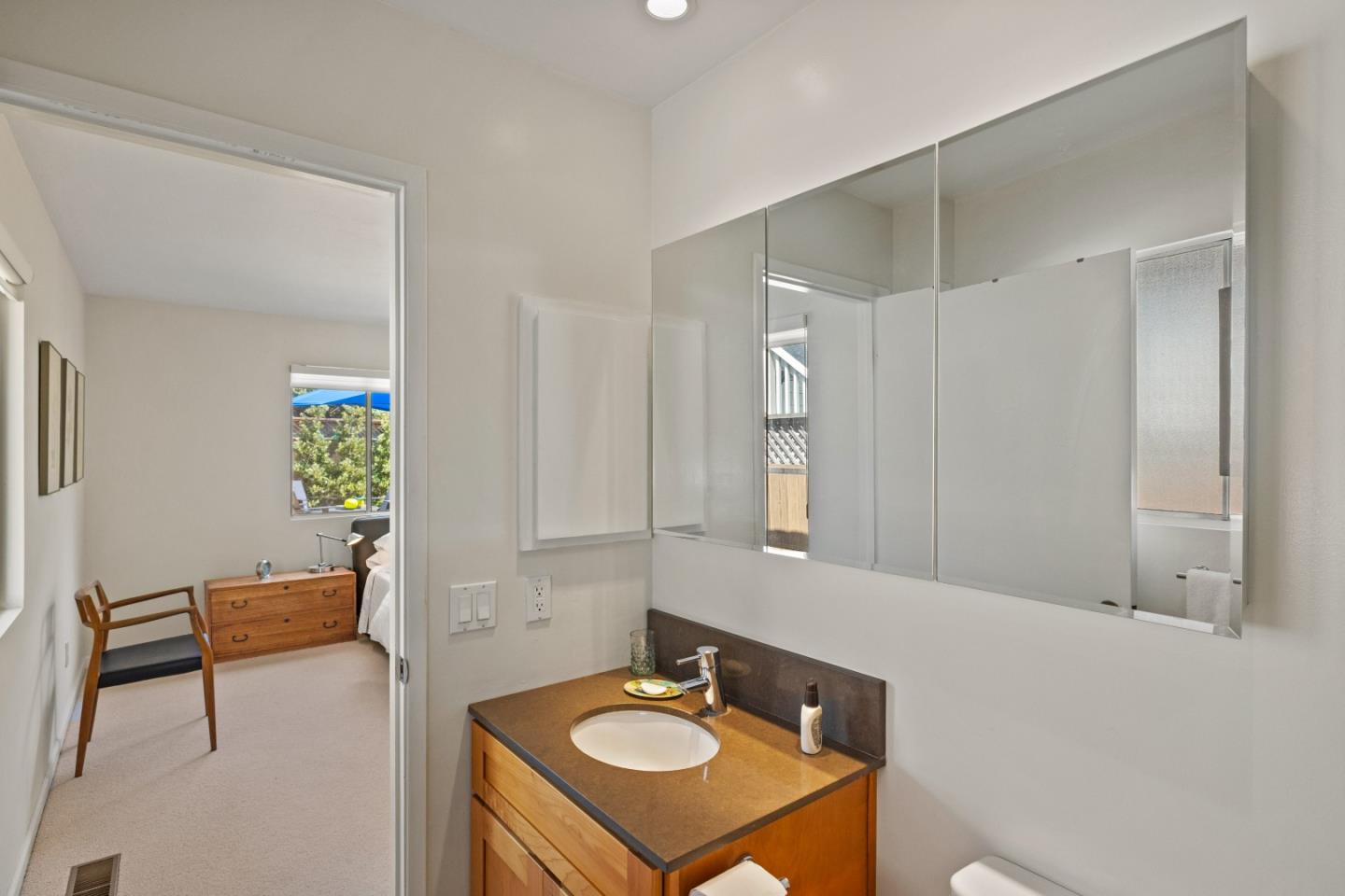 Detail Gallery Image 30 of 39 For 24735 Dolores St, Carmel,  CA 93923 - 2 Beds | 2 Baths