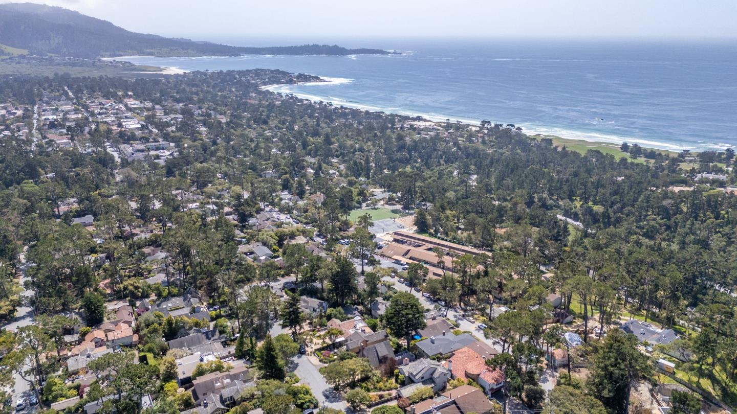 Detail Gallery Image 36 of 39 For 24735 Dolores St, Carmel,  CA 93923 - 2 Beds | 2 Baths