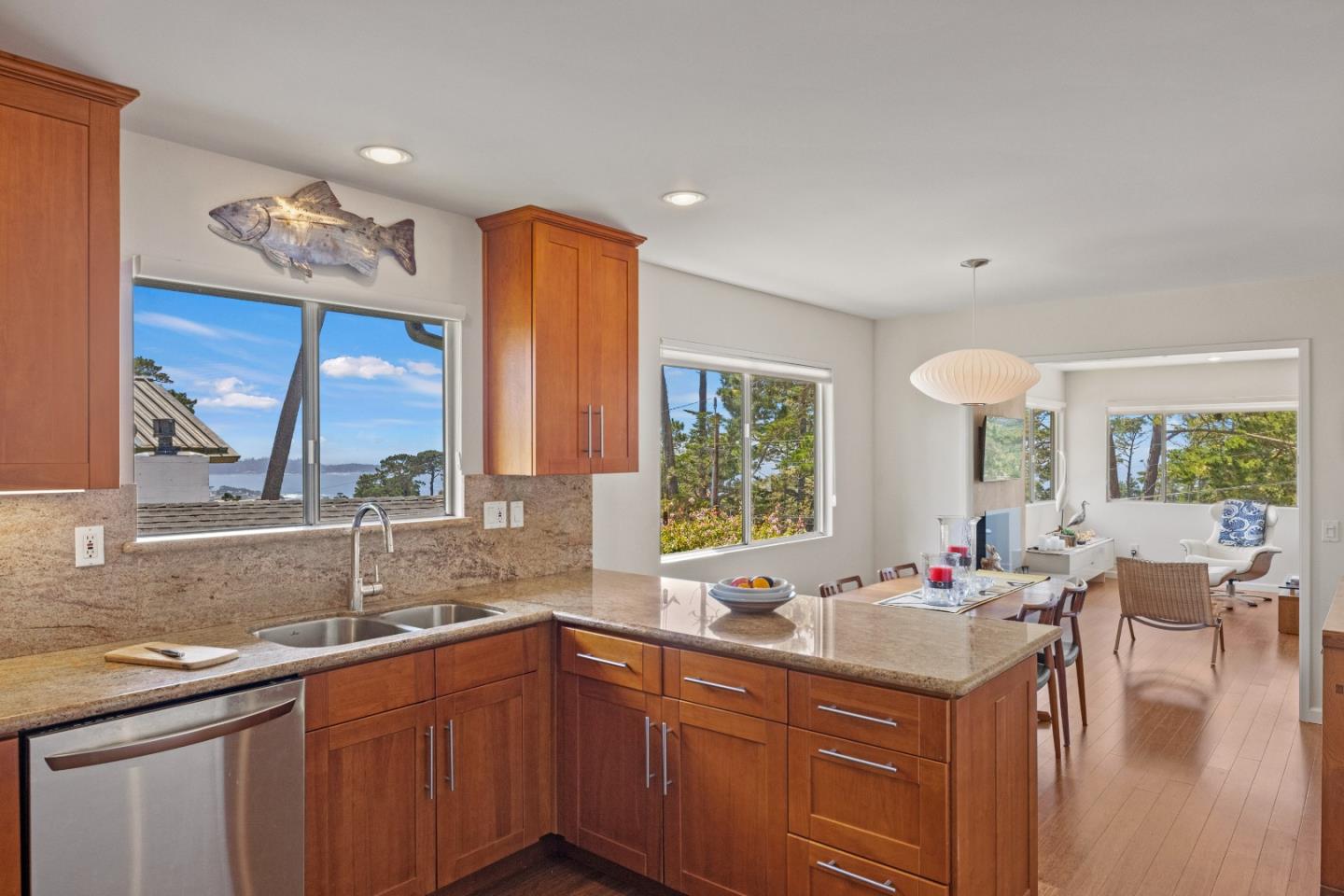 Detail Gallery Image 4 of 39 For 24735 Dolores St, Carmel,  CA 93923 - 2 Beds | 2 Baths