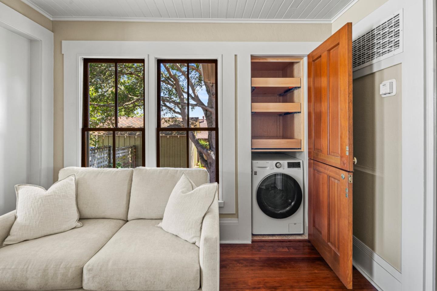 Detail Gallery Image 15 of 35 For 519 Dickman Ave, Monterey,  CA 93940 - 2 Beds | 2 Baths