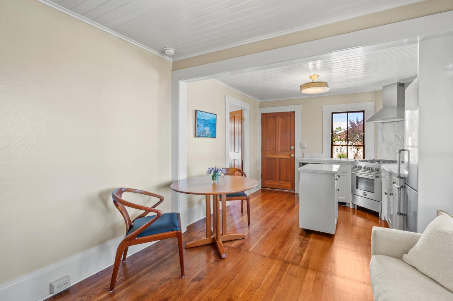 Detail Gallery Image 16 of 35 For 519 Dickman Ave, Monterey,  CA 93940 - 2 Beds | 2 Baths