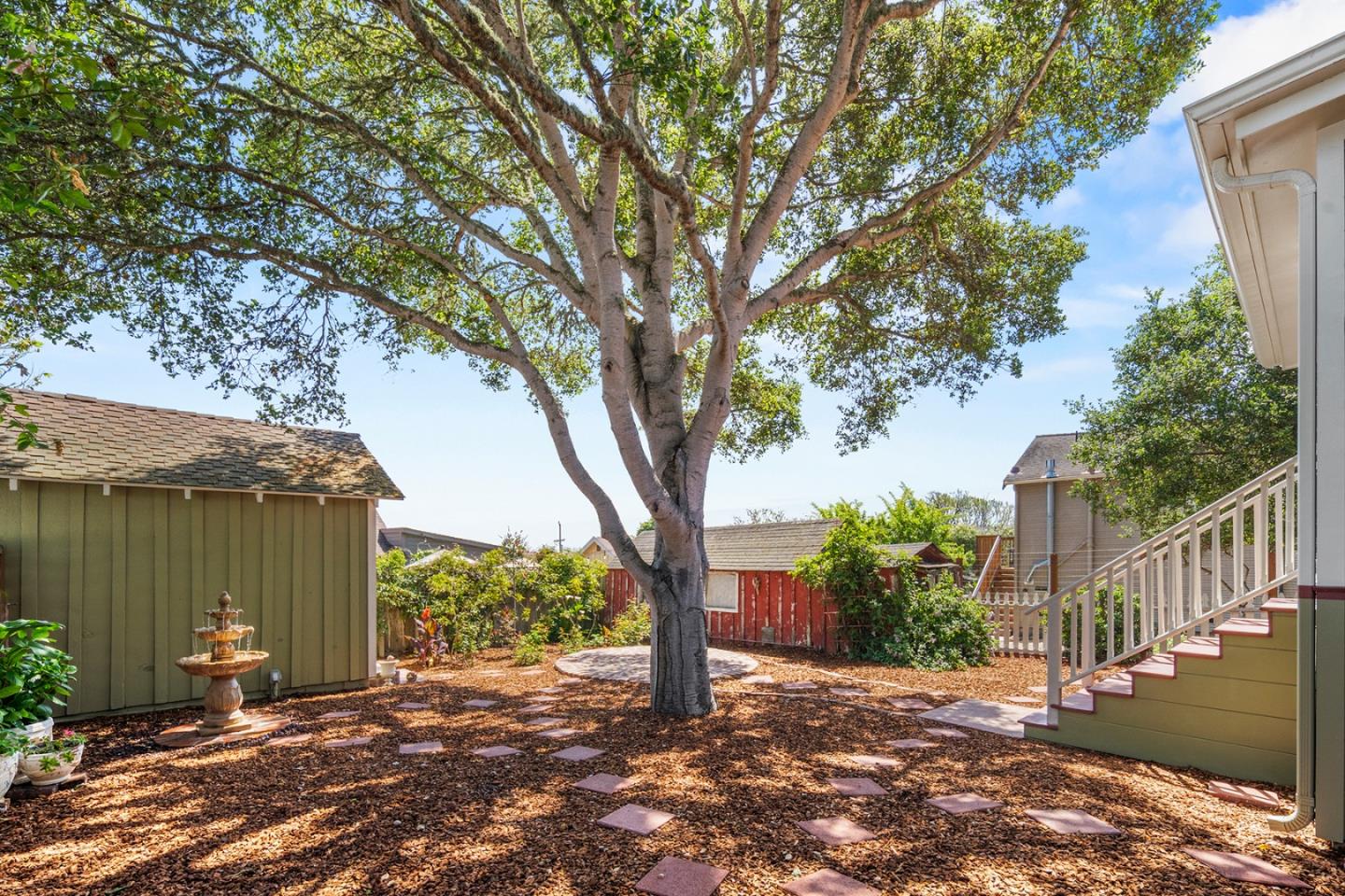 Detail Gallery Image 26 of 35 For 519 Dickman Ave, Monterey,  CA 93940 - 2 Beds | 2 Baths